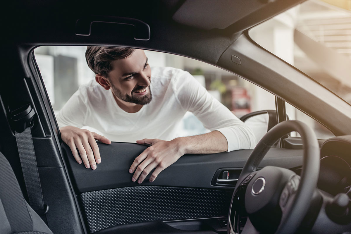 On-call emergency car lockout service in Seattle, Washington.